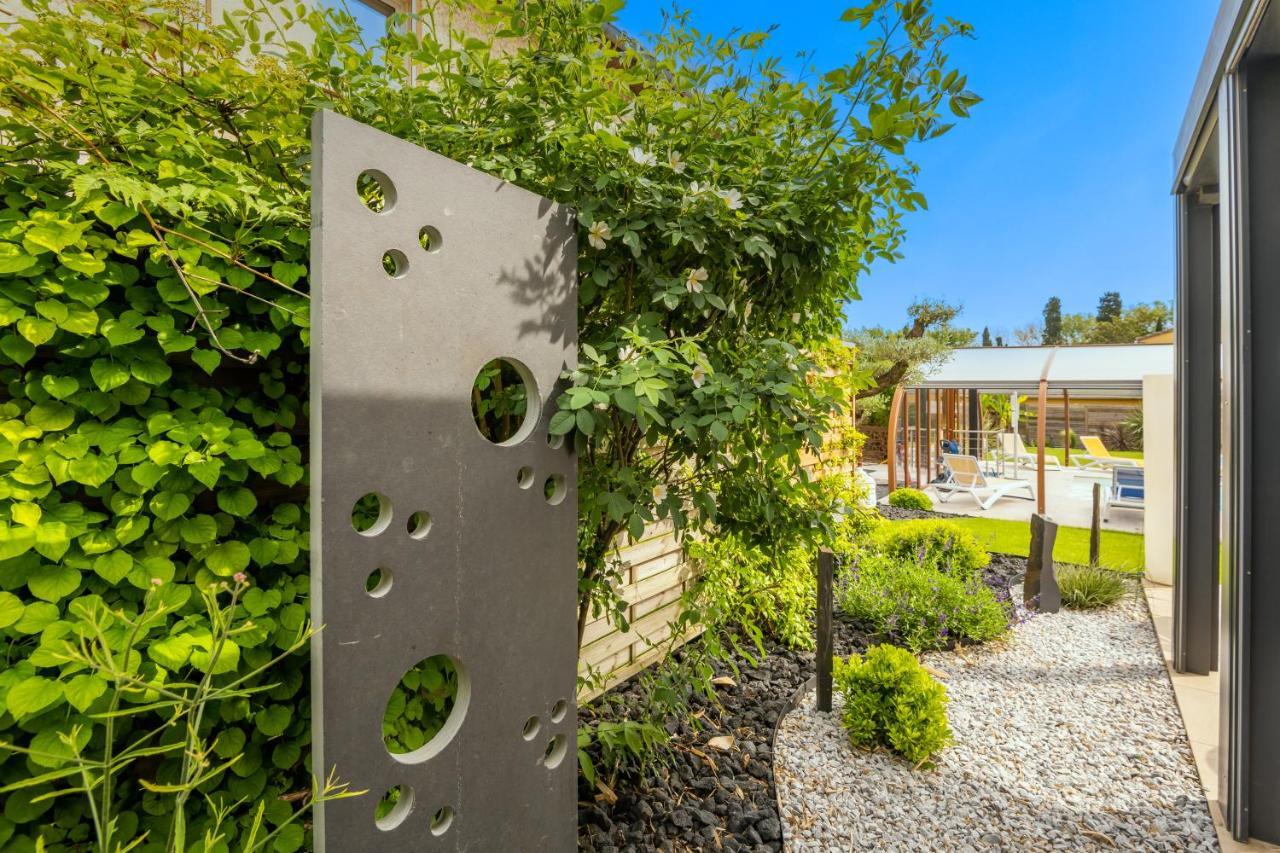 Logis Hotel Restaurant Le Clos Fleuri Castelnaudary Bagian luar foto