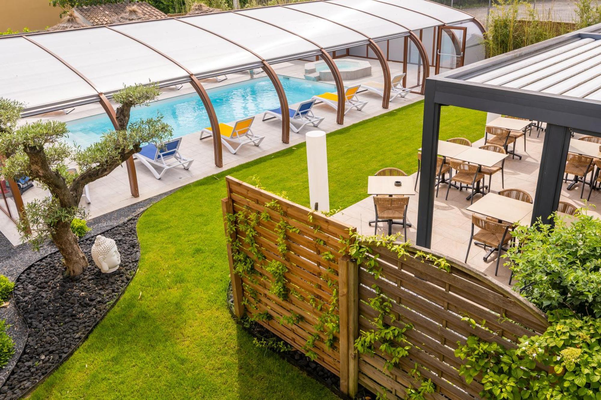 Logis Hotel Restaurant Le Clos Fleuri Castelnaudary Bagian luar foto
