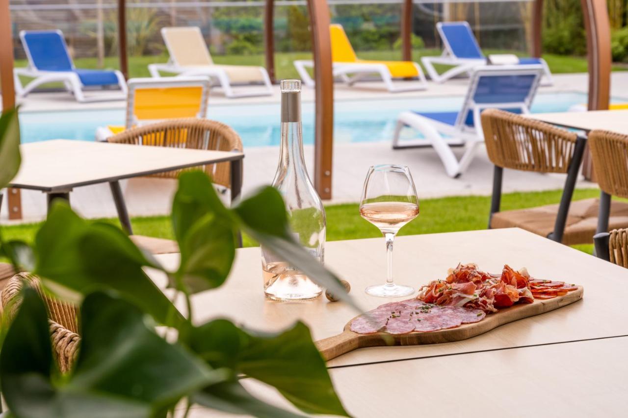 Logis Hotel Restaurant Le Clos Fleuri Castelnaudary Bagian luar foto