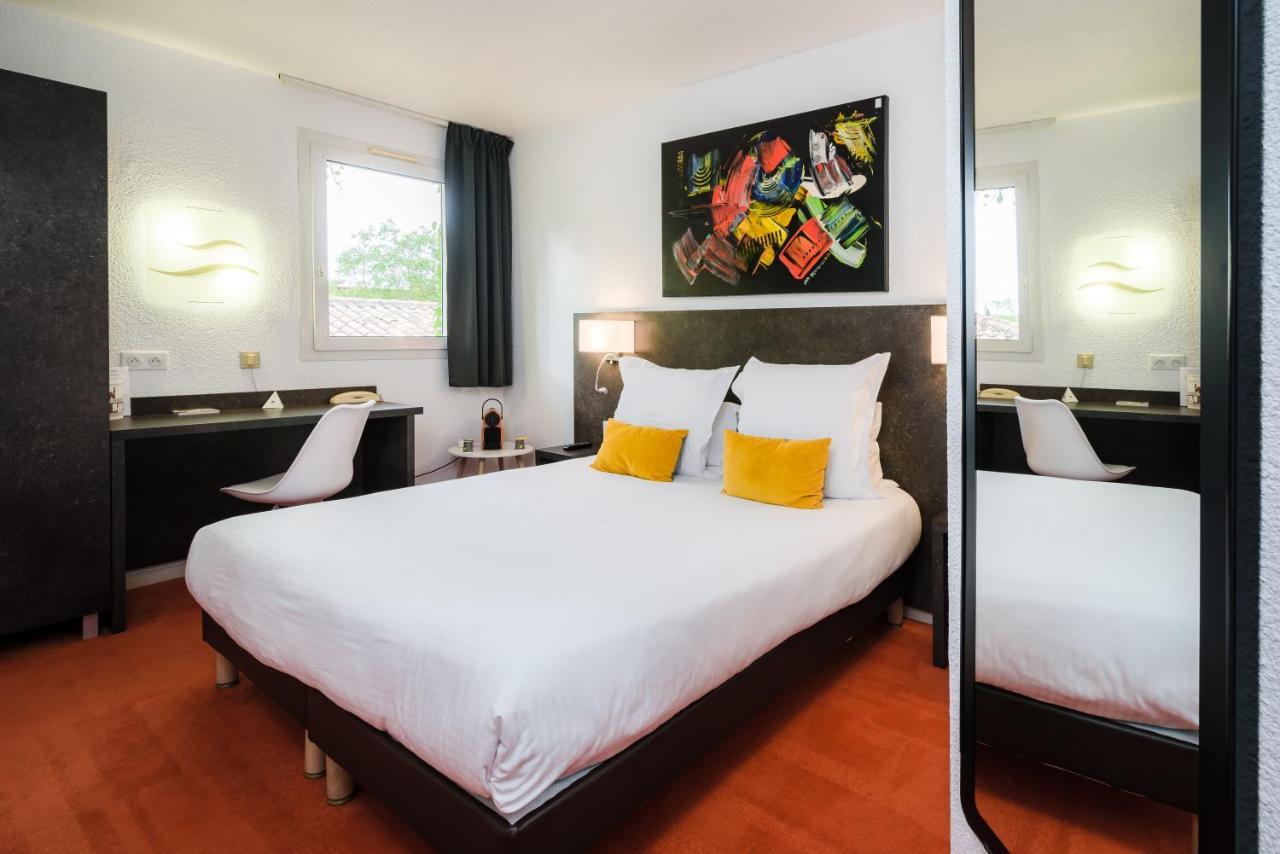 Logis Hotel Restaurant Le Clos Fleuri Castelnaudary Bagian luar foto